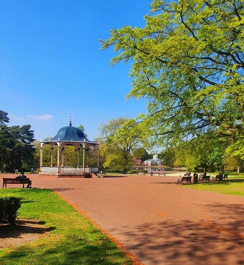 West Park Annex - Central ウォルヴァーハンプトン エクステリア 写真